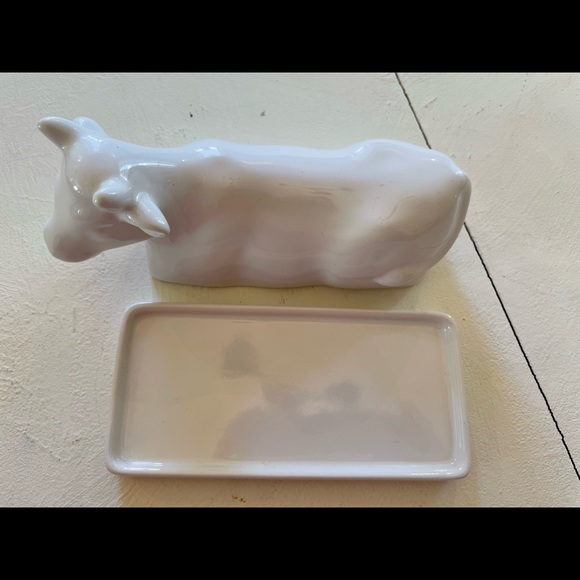 Cow Butter Dish White Ceramic - Picture 4 of 5